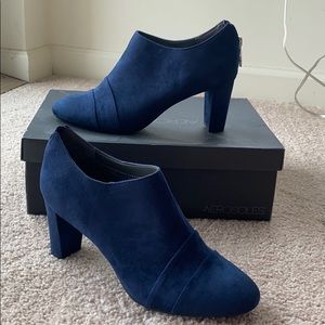 Blue Suede Aerosoles Zipper Heel